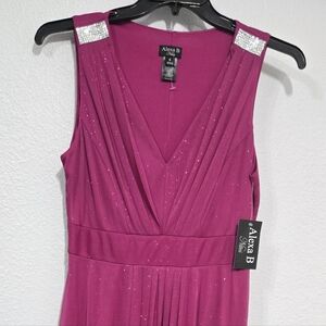 Elegant Pink Maxi Dress - New